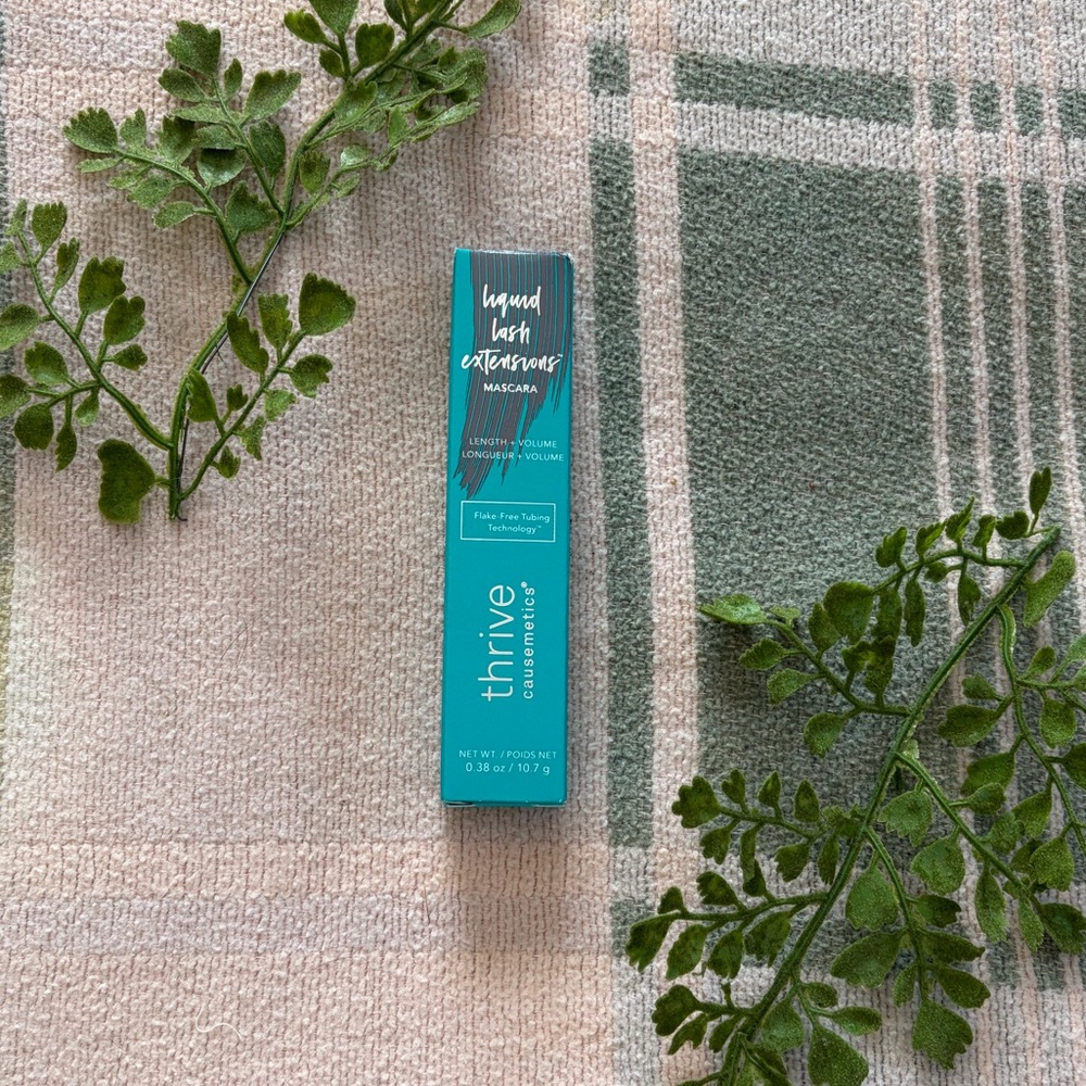 Thrive Causemetics Liquid Lash Extensions Tubing Mascara Whitney/Charcoal Grey